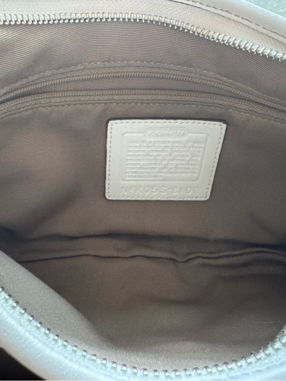 Coach White Leather Shoulder Bag - Picture 7 of 9